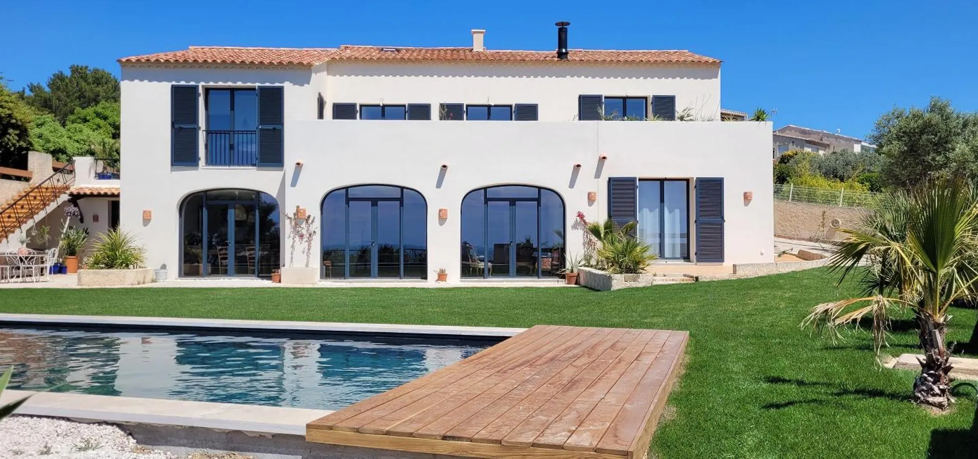 Nocleg ze śniadaniem Bed and Breakfast Les Cactus Bleus Sausset-les-Pins Francja