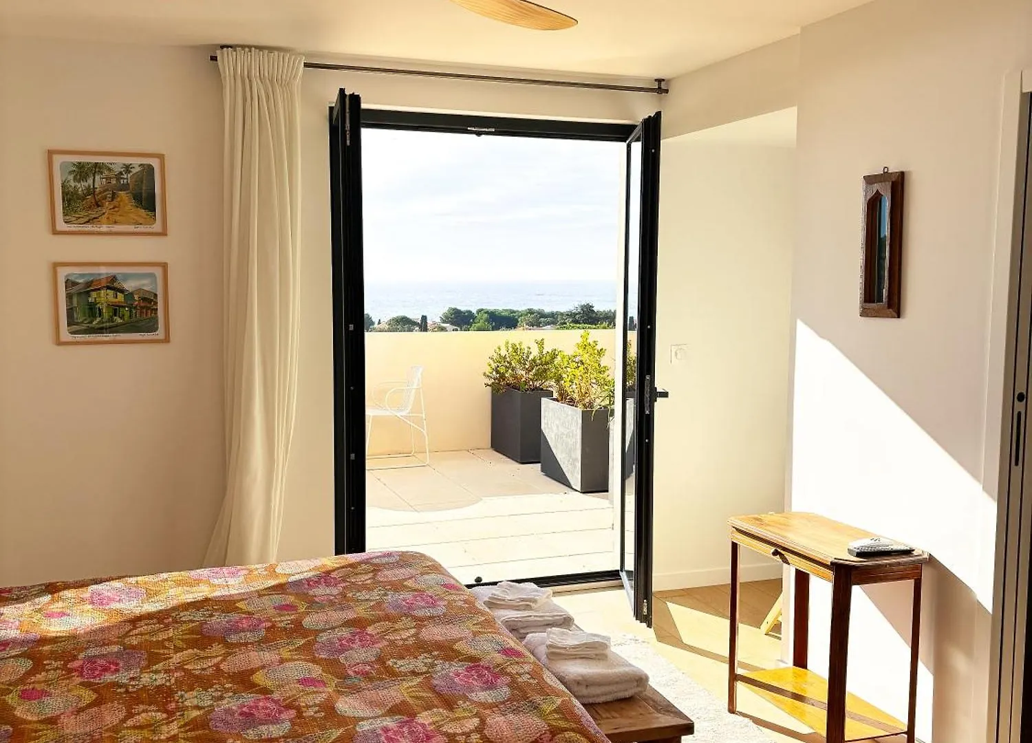 Les Cactus Bleus Bed & Breakfast Sausset-les-Pins 0*,